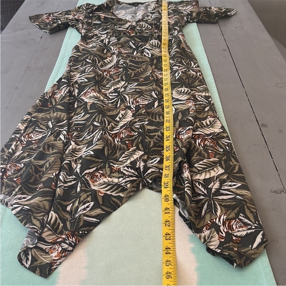 Banana Republic Tiger Leaf Wrap Midi Dress Asymmetrical Hem Petite 00 - Picture 13 of 14